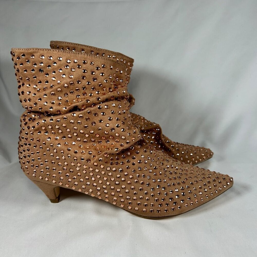 Cape Robbin Annie 4 Size 7.5 Jeweled Embellished Suede Boot Heel Slouchy